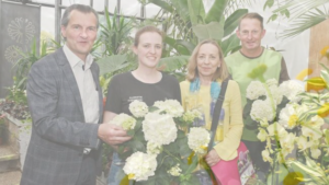 Das Bild zeigt Peter Kirchner, Clara Zimmerl, Helga Jutz und Markus Gruber in der Gärtnerei Retzer Land (Quelle: NÖN)